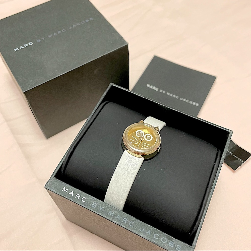 MARC JACOBS Critter Cat watch